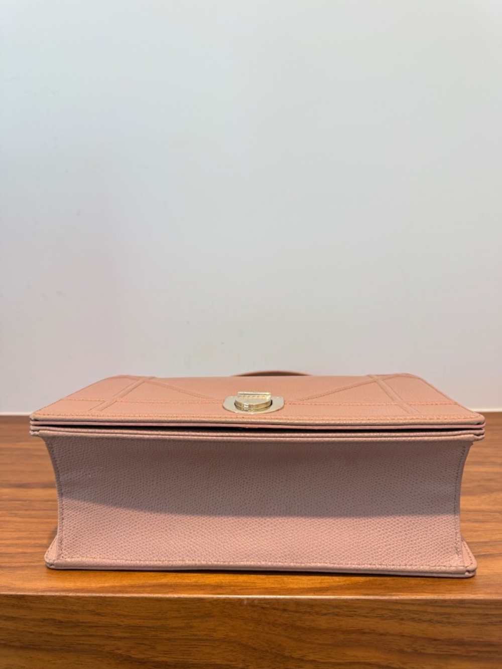 Christian Dior Grained Calfskin Medium Diorama Flap Bag Beige - Picture 8 of 12